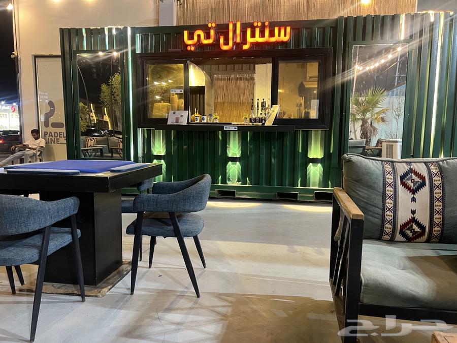 للبيع 2 طاولات بلووت مع جكارو64557203057537111