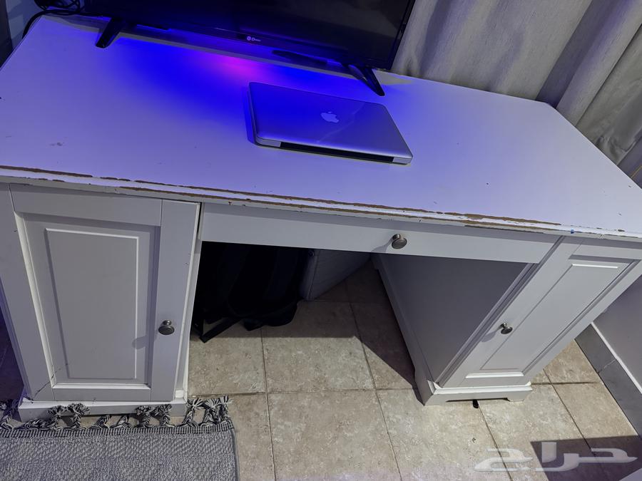 مكتب من ايكيا للبيع64557127237889110