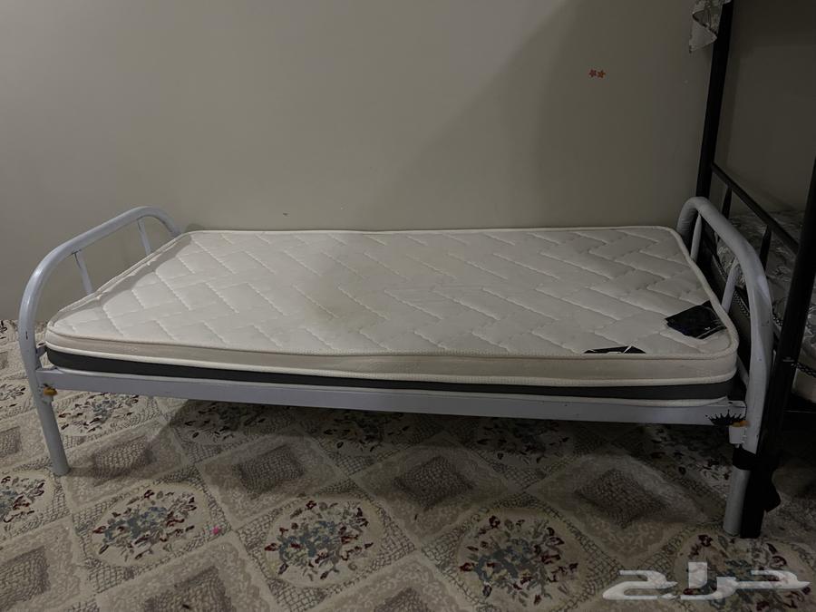 سرير حديد دورين تم البيع باقي ثلاثه فردي64561193992194111