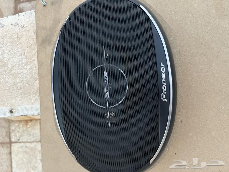 Speaker system64555432835714110