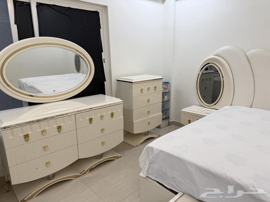 غرفة نوم مستعمله للبيع بدون دولاب64554718231171112