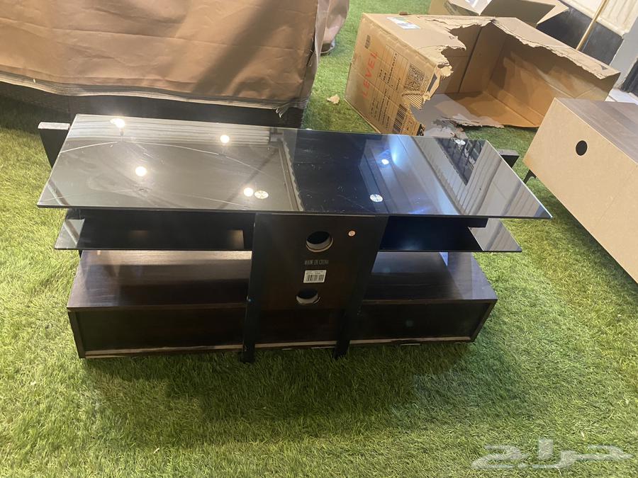 Screen table used briefly64561092696450112