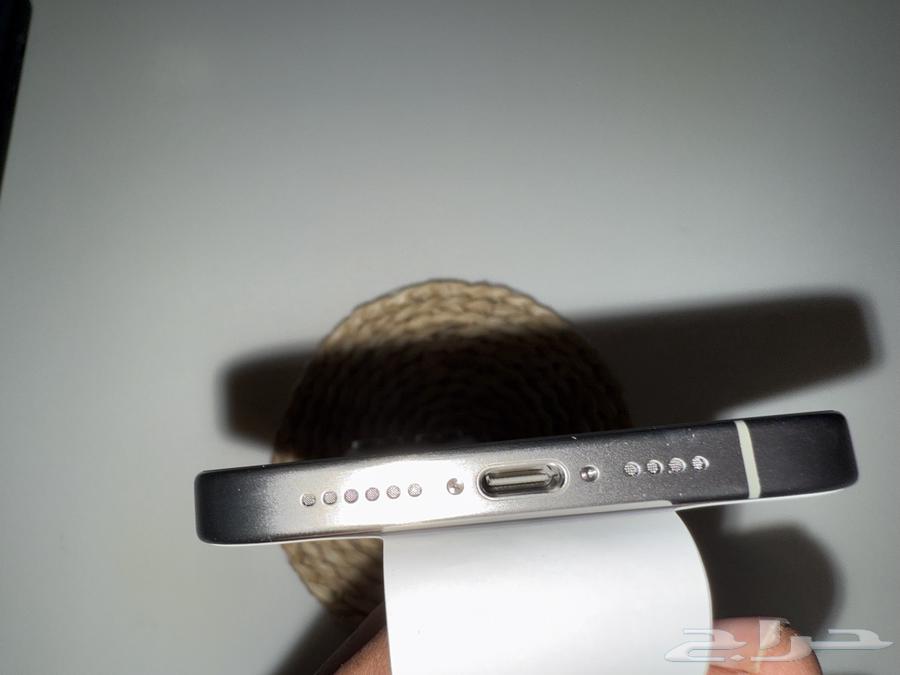 IPhone 15 Pro max مستبدل من اكسترا و عليه ضمان 25664555574494722114