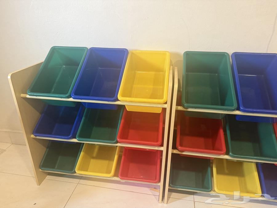 2 Units of Shelves with Colored Boxes for Organizing Toys from Home Box64557782340611110