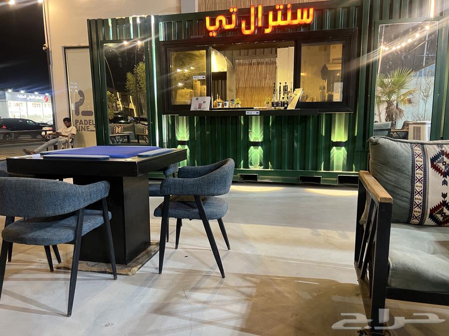 للبيع 2 طاولات بلووت مع جكارو64557203057537110