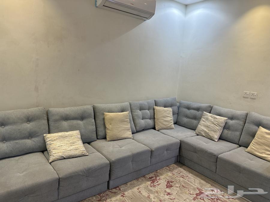 Sofas and washing machines64554662664834112