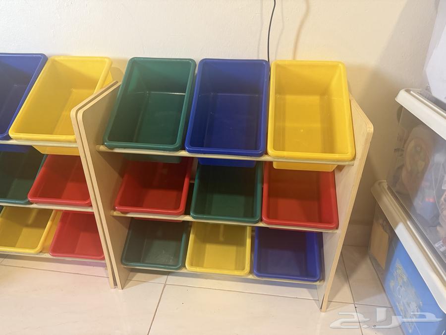 2 Units of Shelves with Colored Boxes for Organizing Toys from Home Box64557782340611112