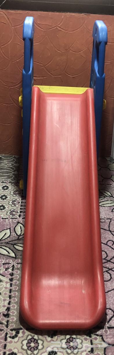 Children's playhouse in very good condition with slide for 559 SAR64554384763139111