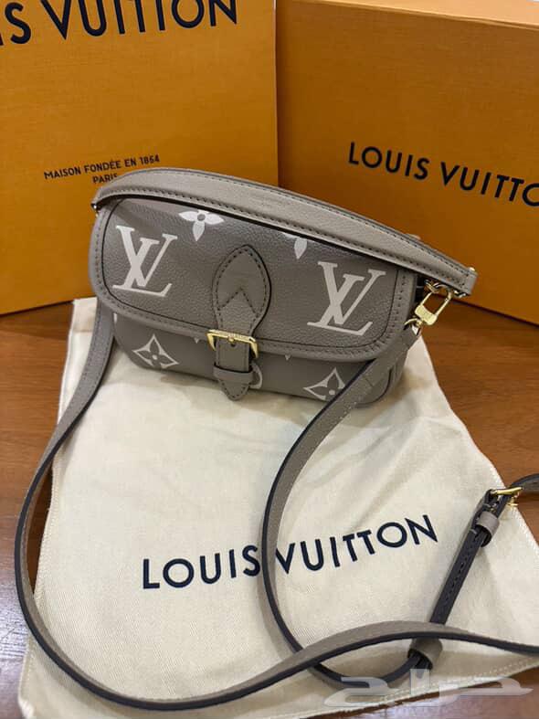 شنطة اصلية لويس فيتون مع الفاتورة64560290806274112