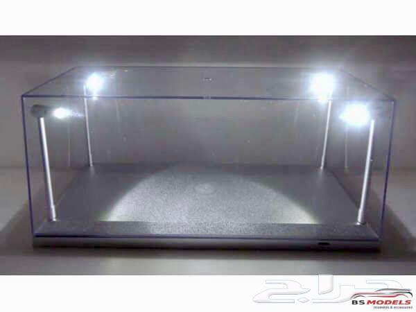 Display case with LED lighting for car models64558405524739113
