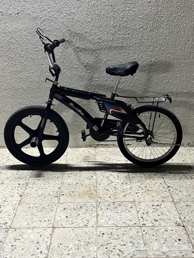 سيكل رامبو مقاس عشرين عليه مقعده كوبرا بس يبيله رقبه64561432615810111