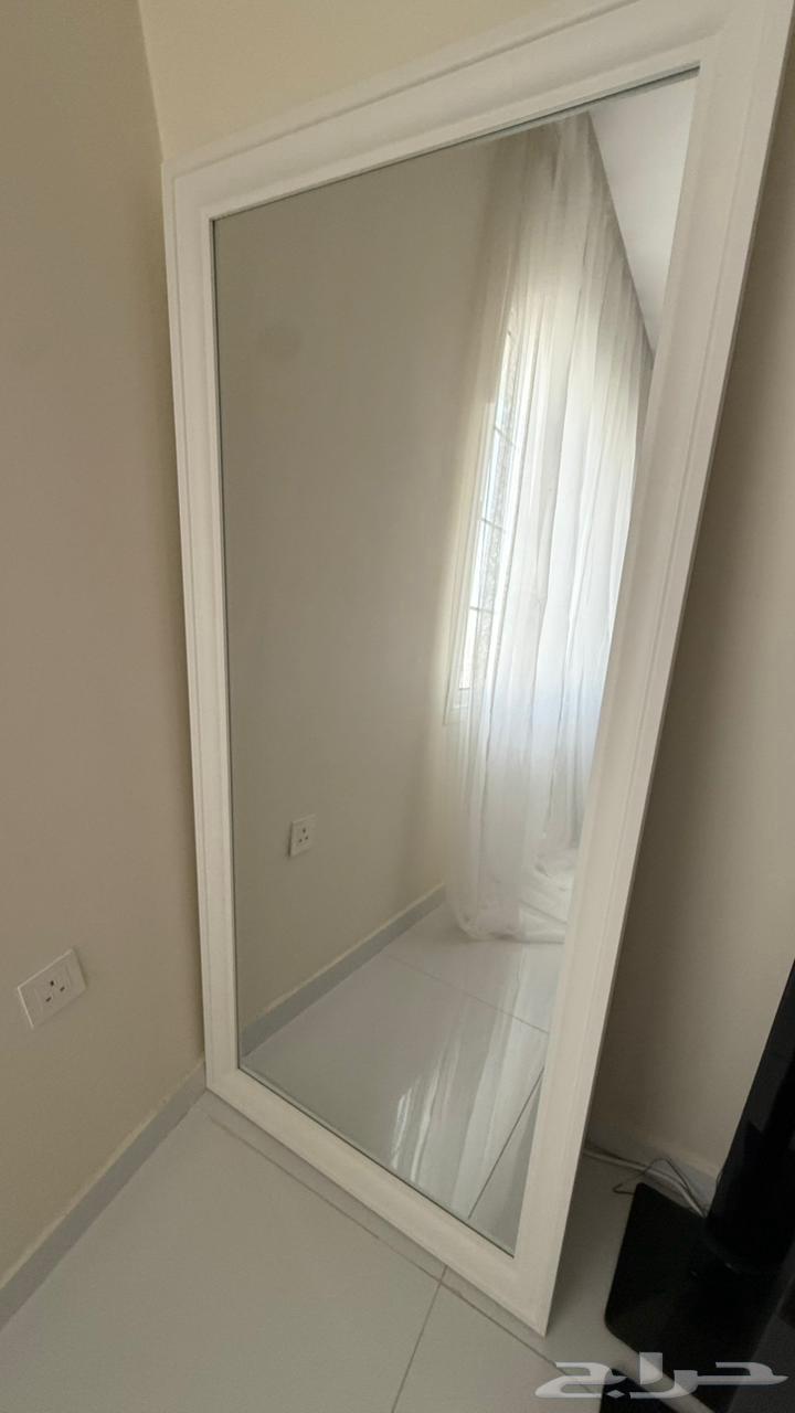 غرفه نوم نظيفه من محل اشلي ابي فيها 850064557326056578113