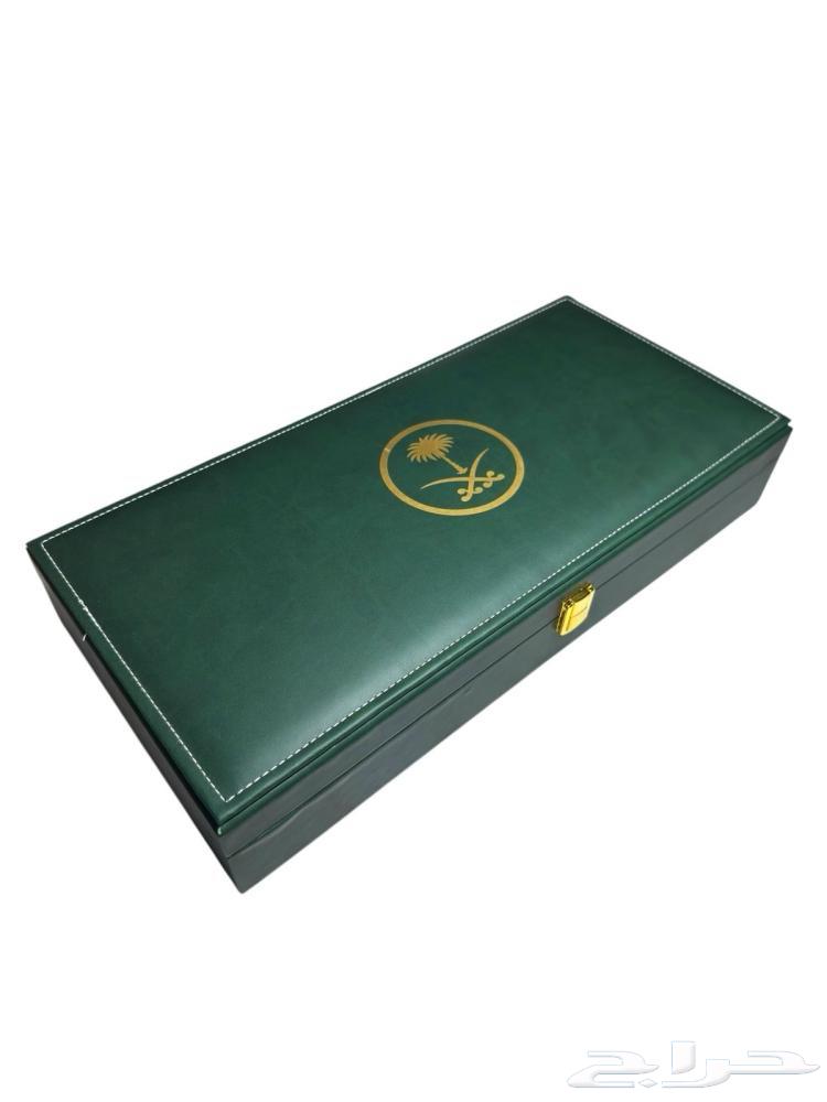 شنطة جلد فاخر لحفظ وتقديم دهن العود64555012129153114