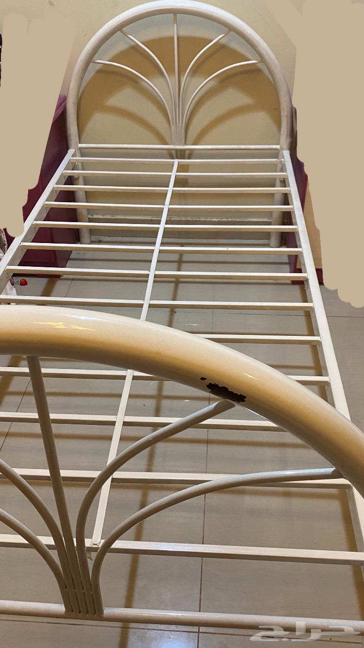 سرير للبيع64562389615361110