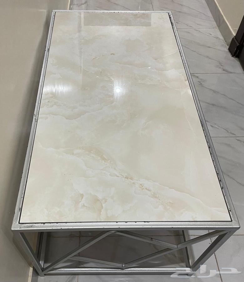 للبيع طاولة64562389607555111