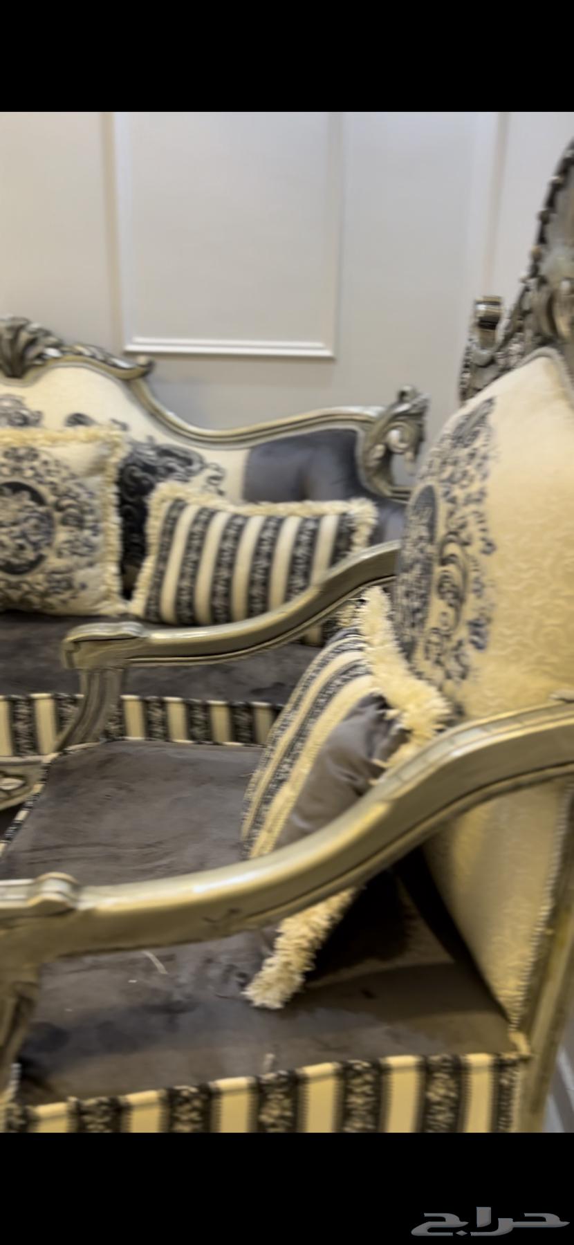 Sofa for sale with tables64558377896451110