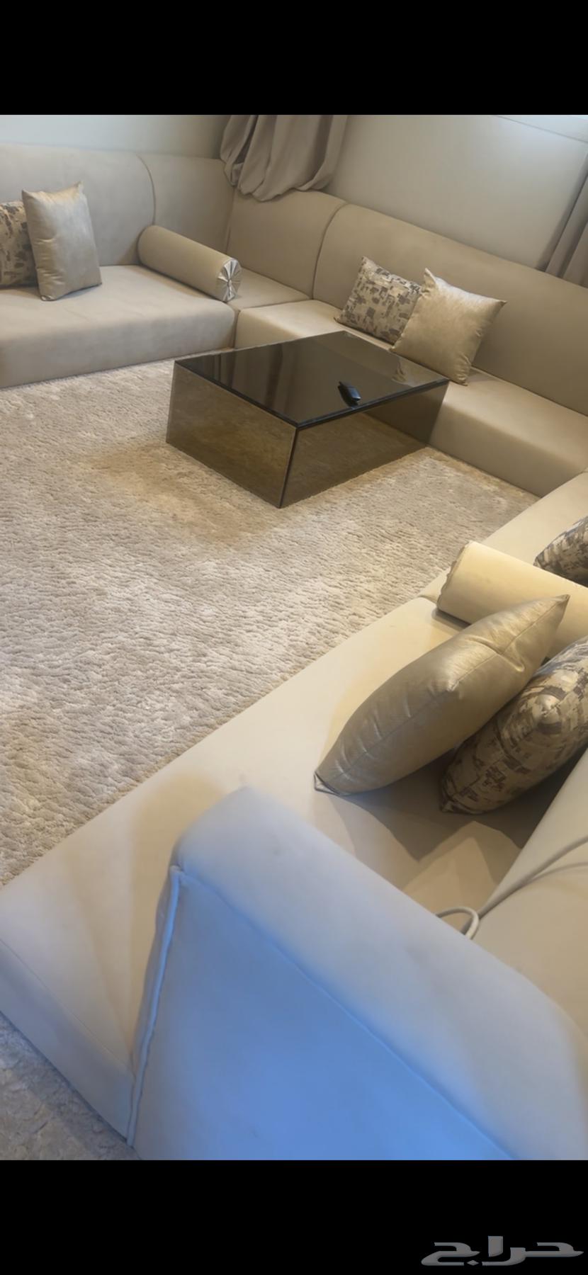 Furniture with tables and cushions64554244975747112