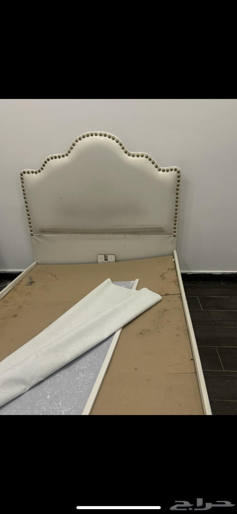 Single and a half bed64555362158851110