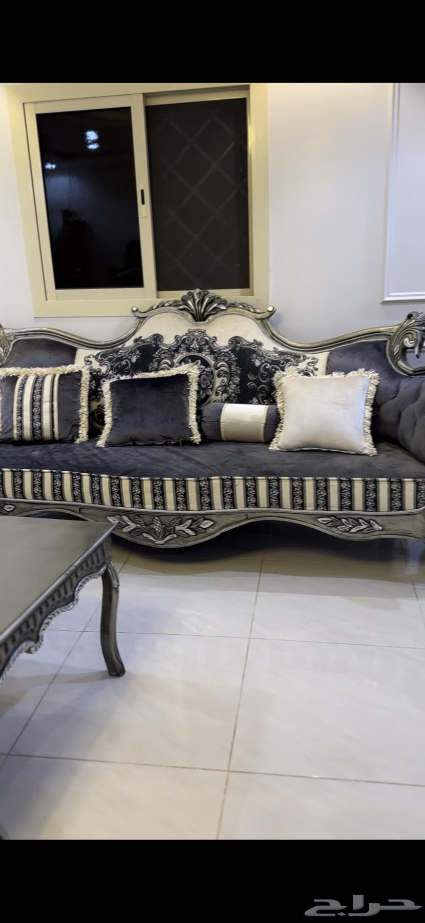 Sofa for sale with tables64558377896451112