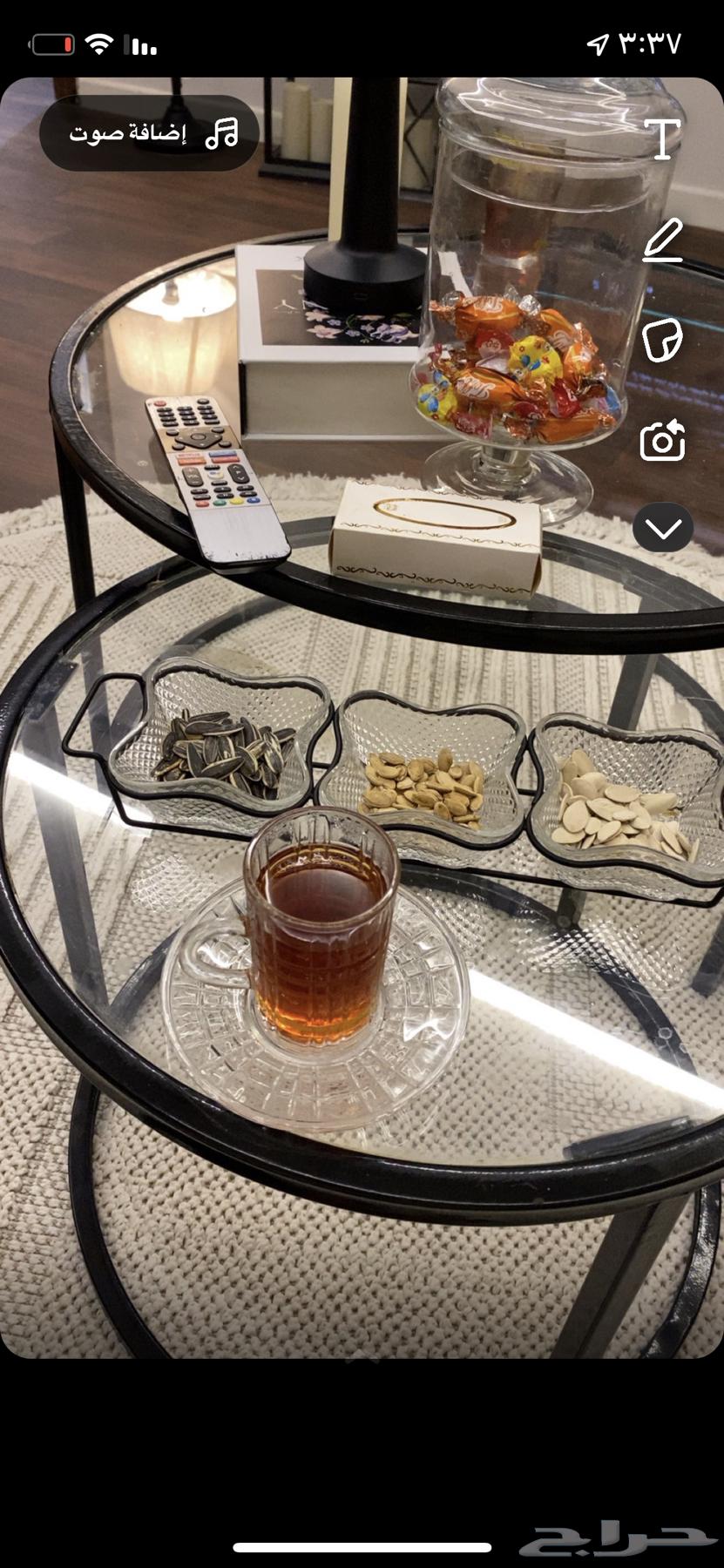 طاوله 2في بعض. سبب البيع انكسرت القزازه. بس تتصلح. هي نظيفه64558045292675111