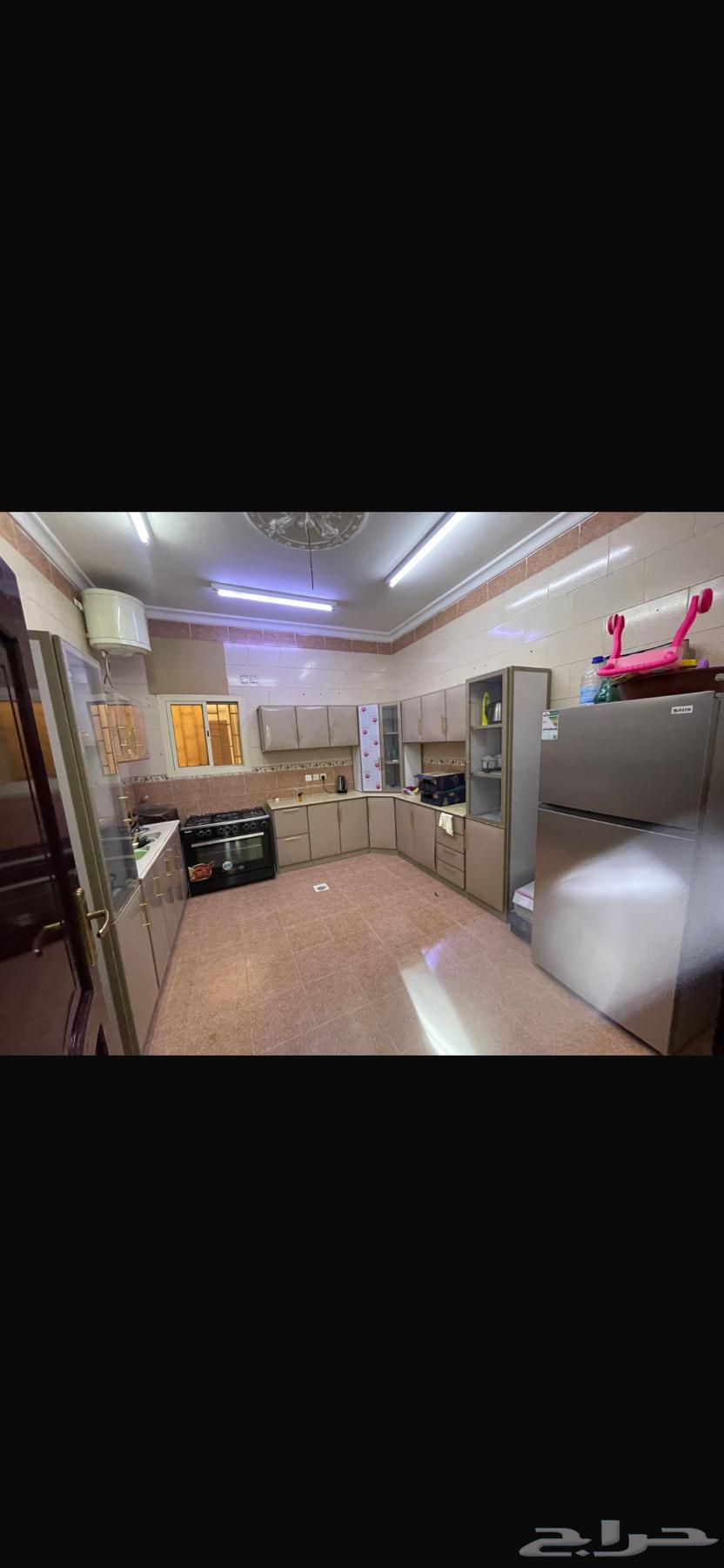 Full furniture set for sale, packed and ready for loading64562179332355111