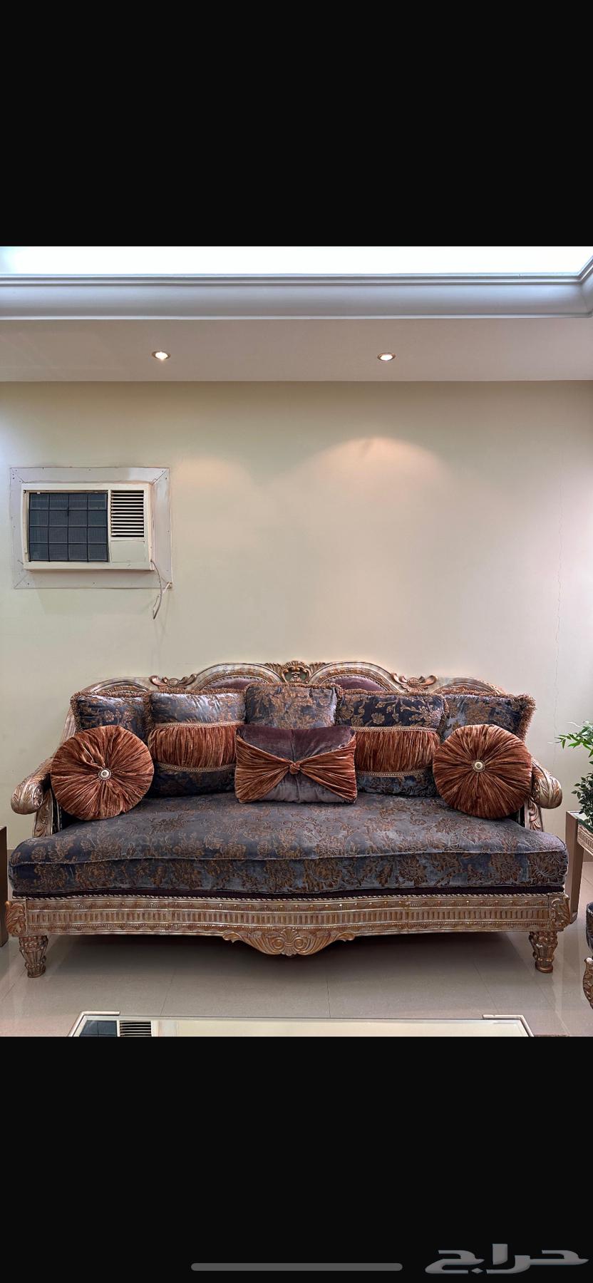 2 طقم كنب كلاسيك أمريكي للبيع بحالة ممتازة64553765984515111