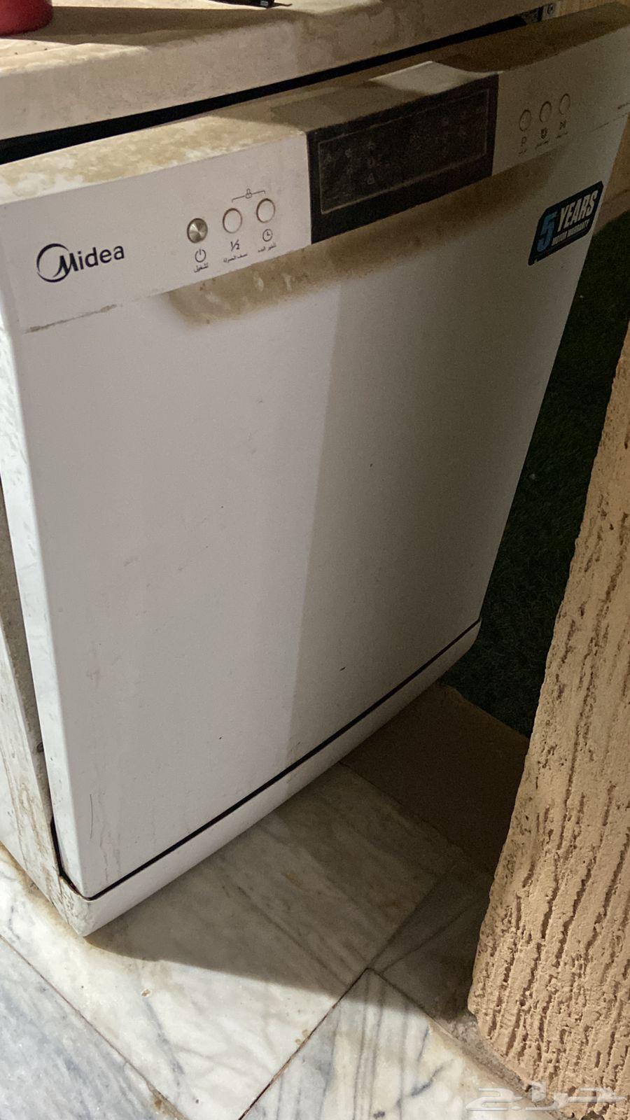 للبيع غسالت مواعين وسرير64559015205633110