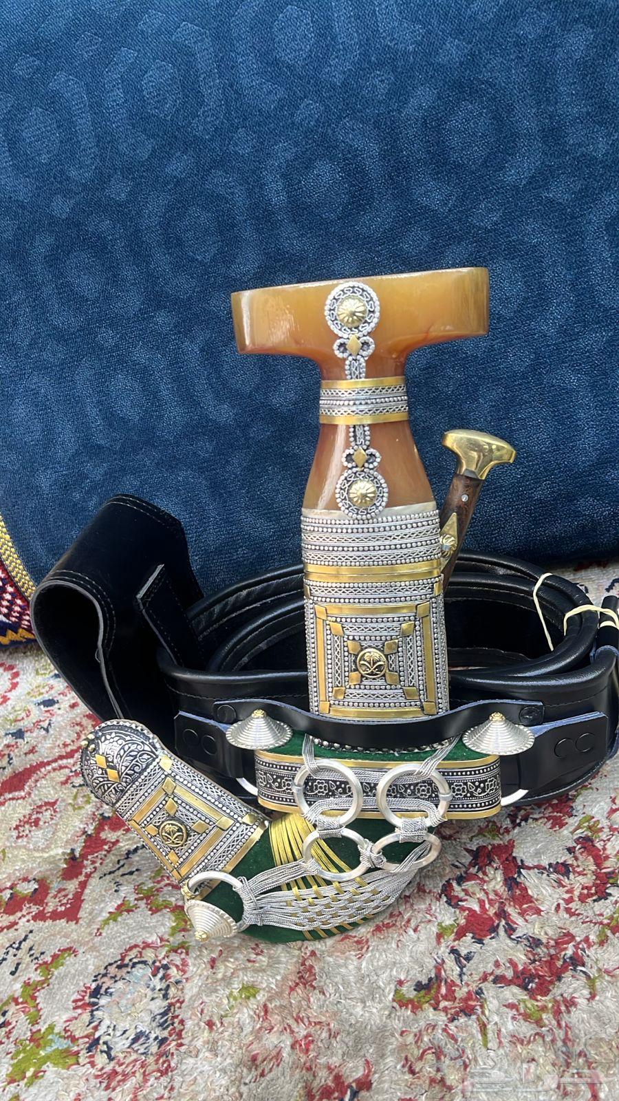 للبيع خنجر مطرح 5-6 مطلي فضة ((تم البيع))64558252753410110