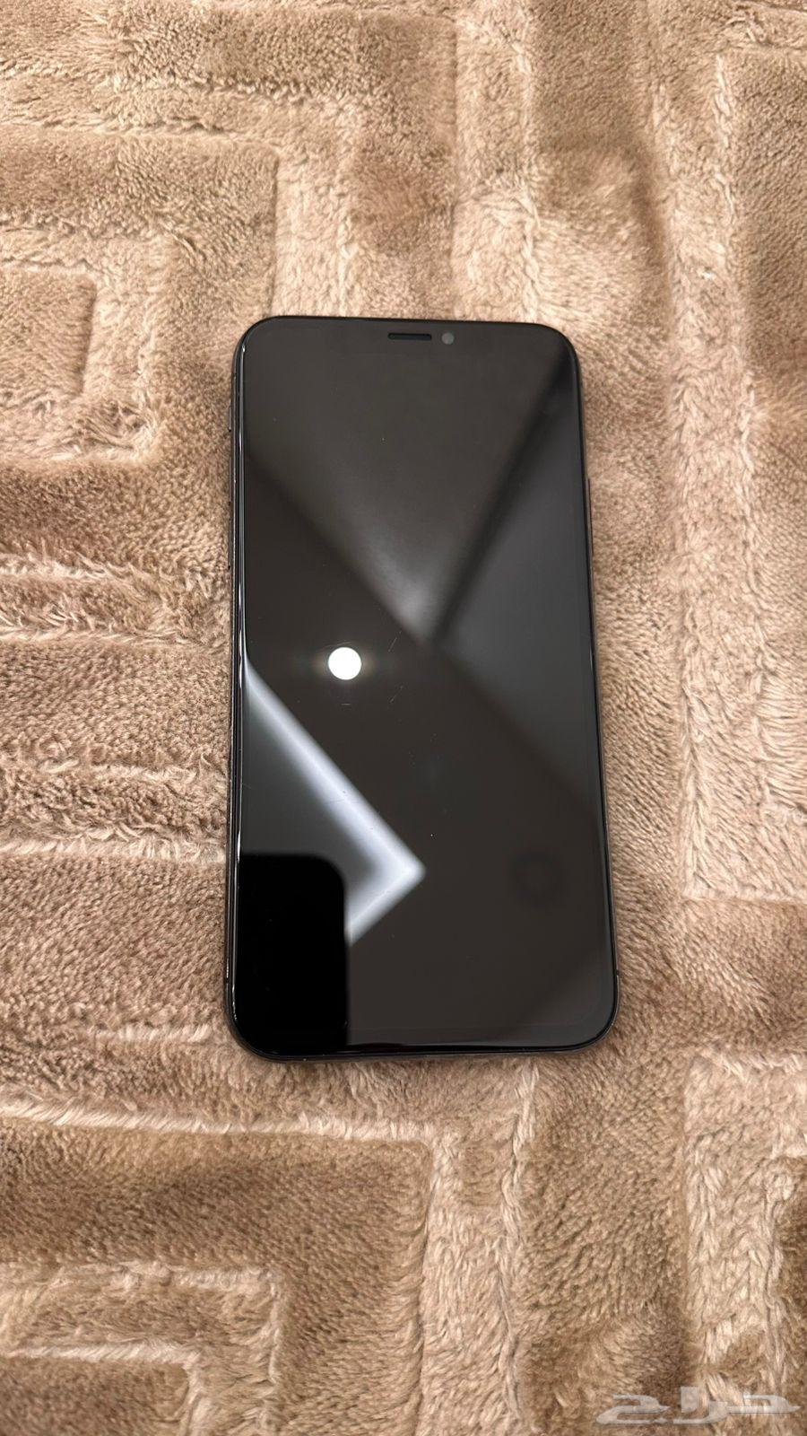 ايفون x اسود 64 قيقا64557879429761111