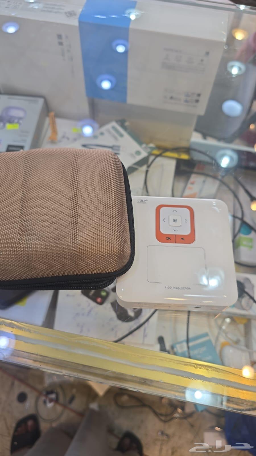 Newly used projector64559869677442114