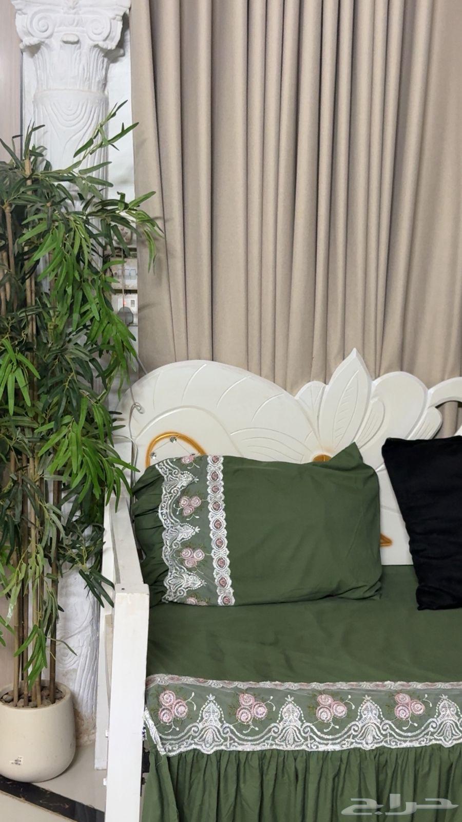 كراسي 7 عددها نظيفه الموقع صبيا64555658853891111