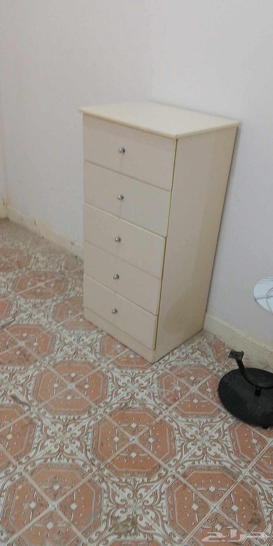 غرفة نوم بدون تسريحه 600 ريال لسرعة البيع64562348075011112