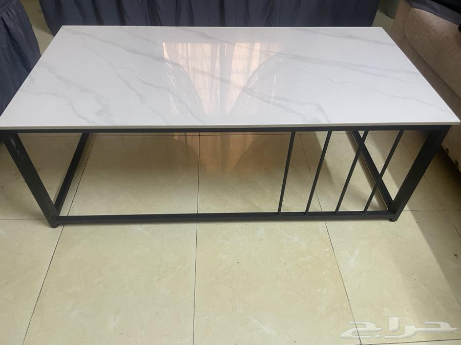 Service table64561740652418113