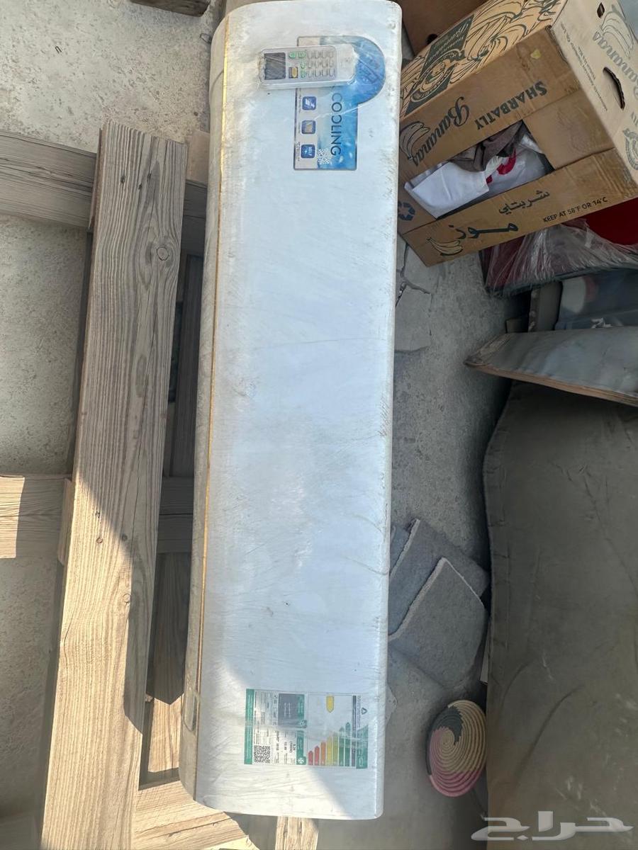 Split air conditioner64560346507393110