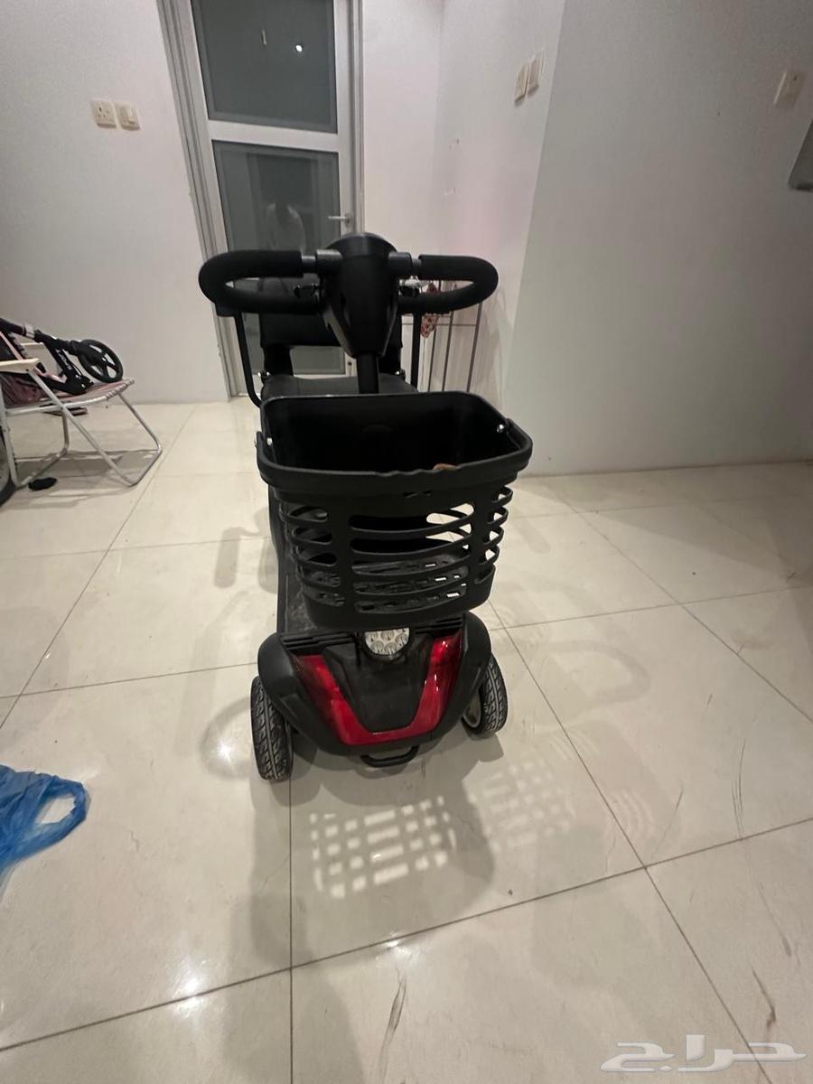 للبيع سكوتر ب مقعد جديد مع ملحقاته64557141073793112