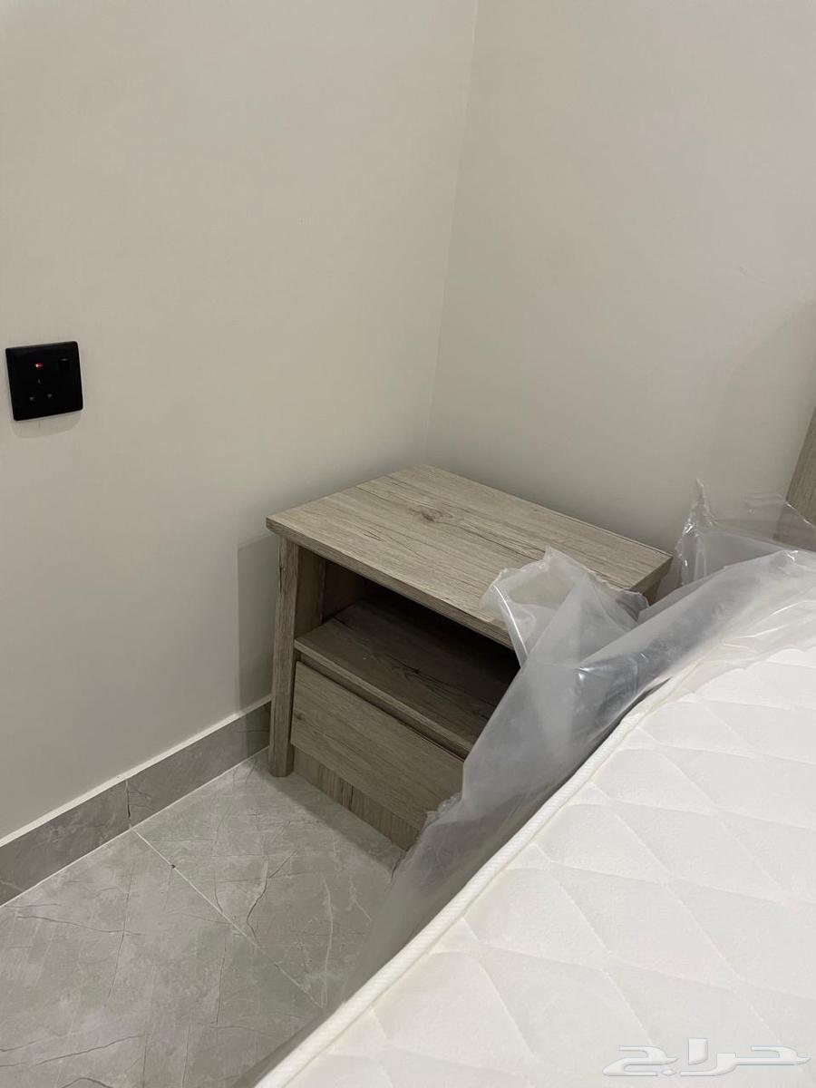 سرير نفرين للبيع مع طقمين مفرش64553214760194112