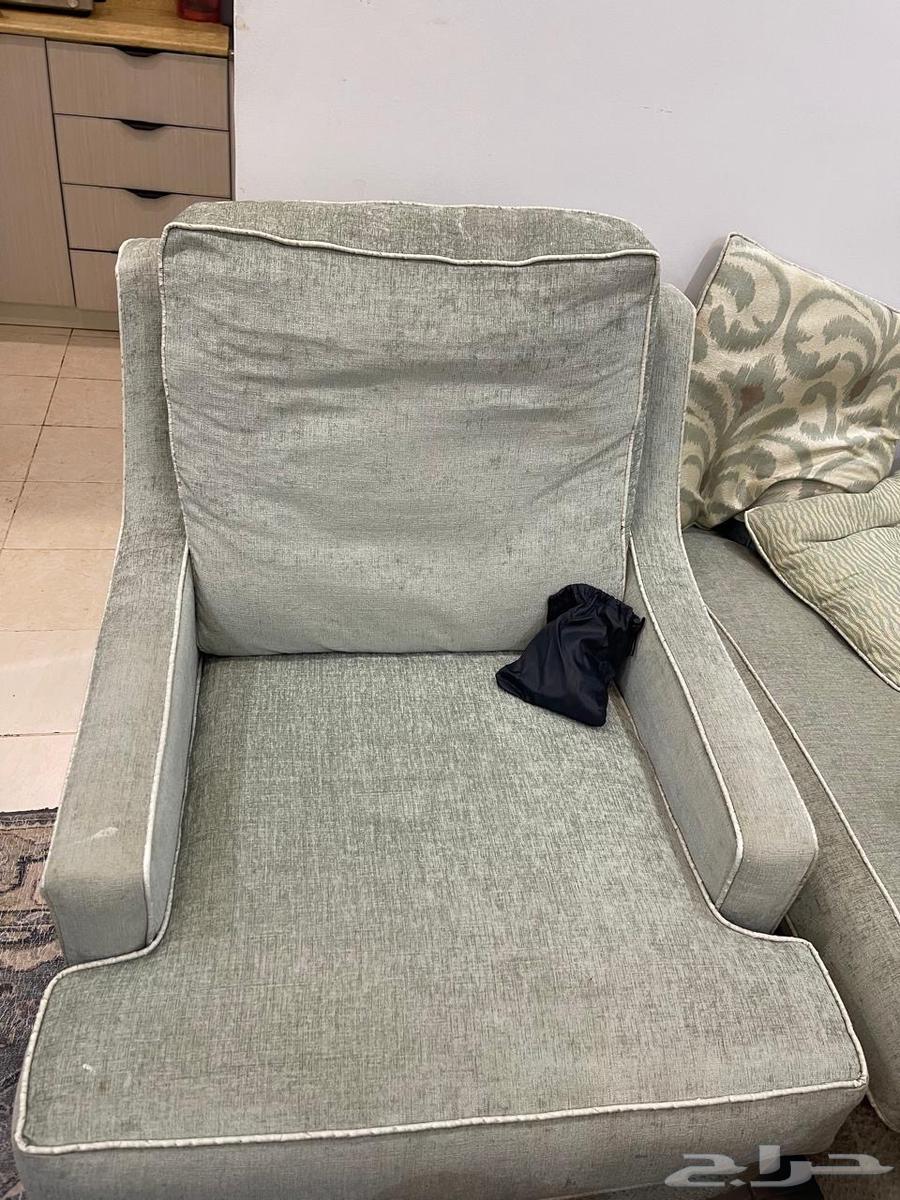 للبيع سرير وكنب64558447377410110