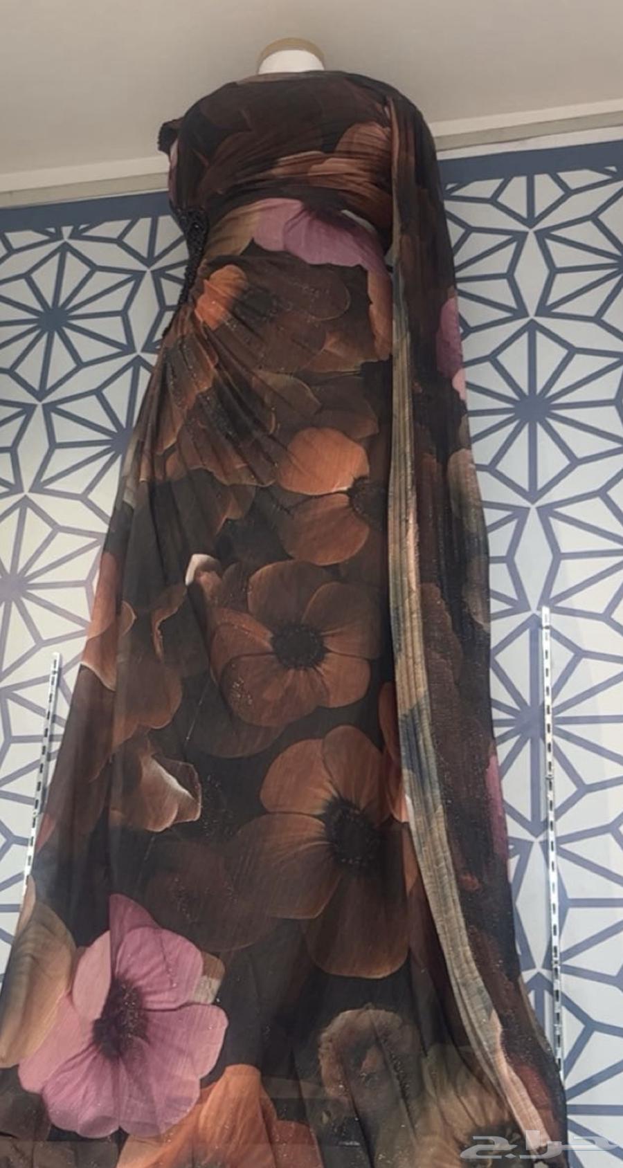 فستان للبيع جديد لم يلبس ابدن64557810241027110