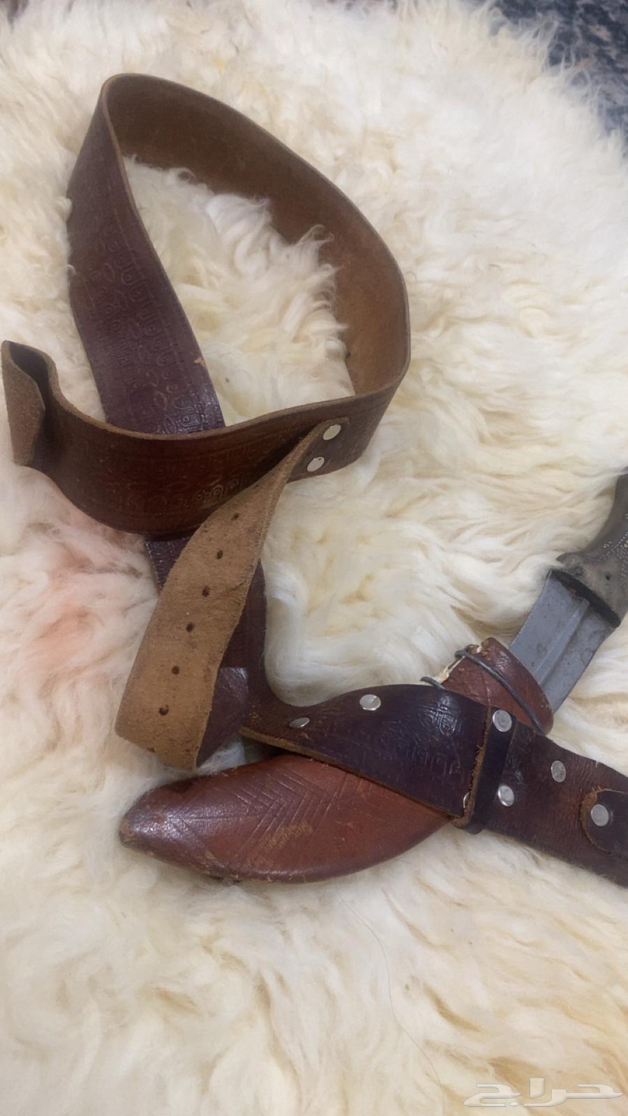 بيع منتجات وثاث قديم وسلاله شعبيه64565995157635110