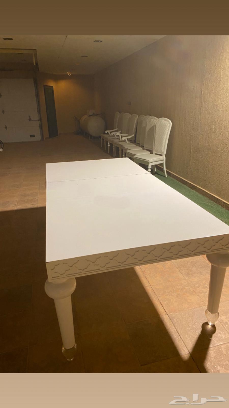 طاوله للبيع64563267656065110