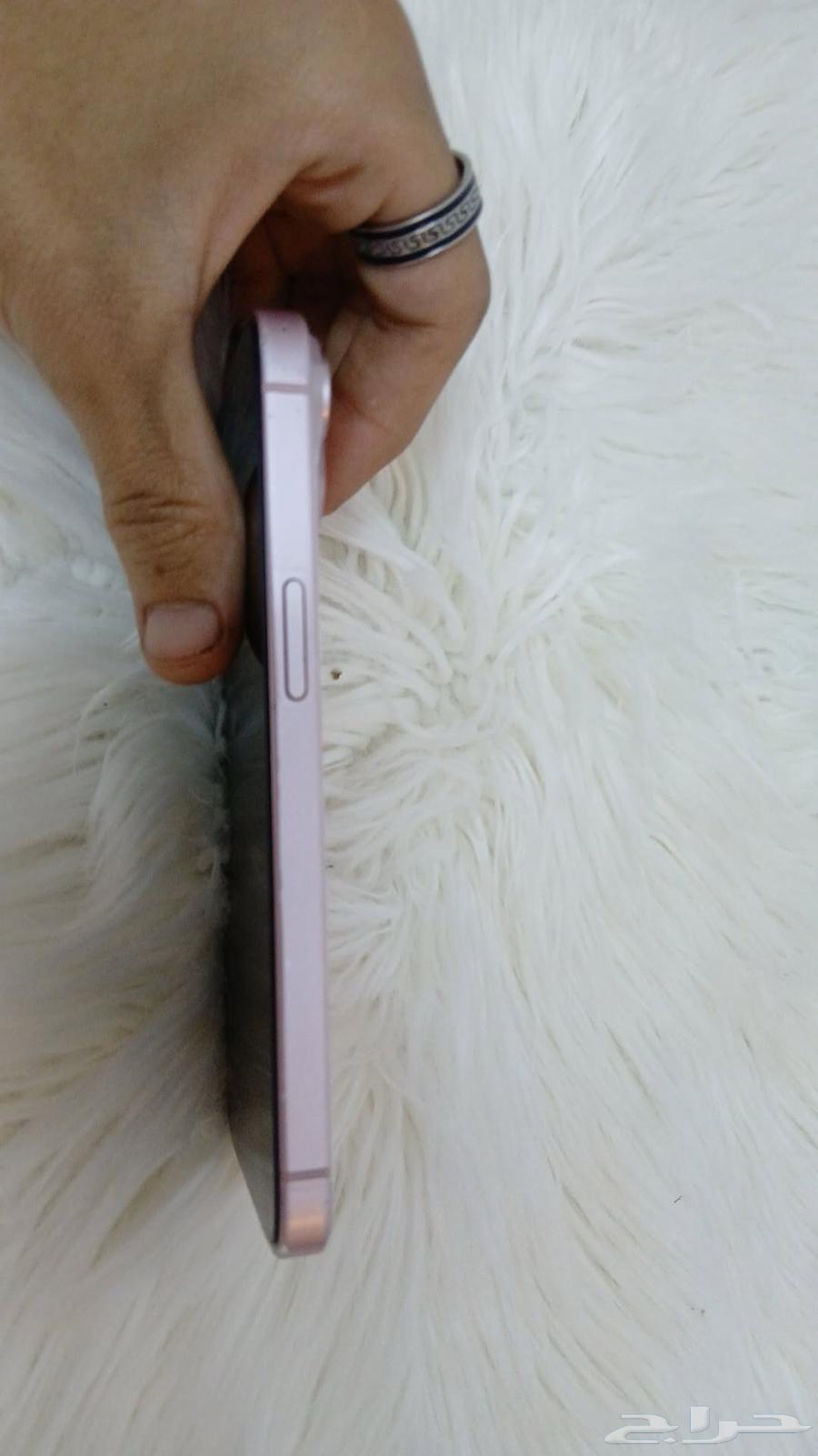 iPhone 1564570203633538113