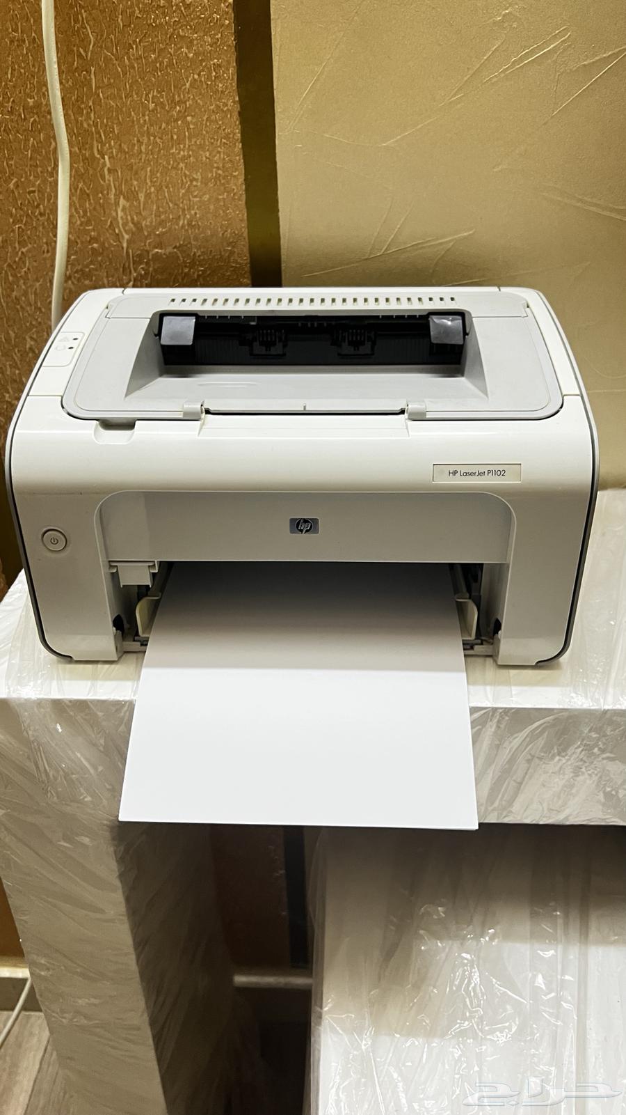 طابعة HP LaserJet P1102   أبيض وأسود ممتازة جدا64566741971458110