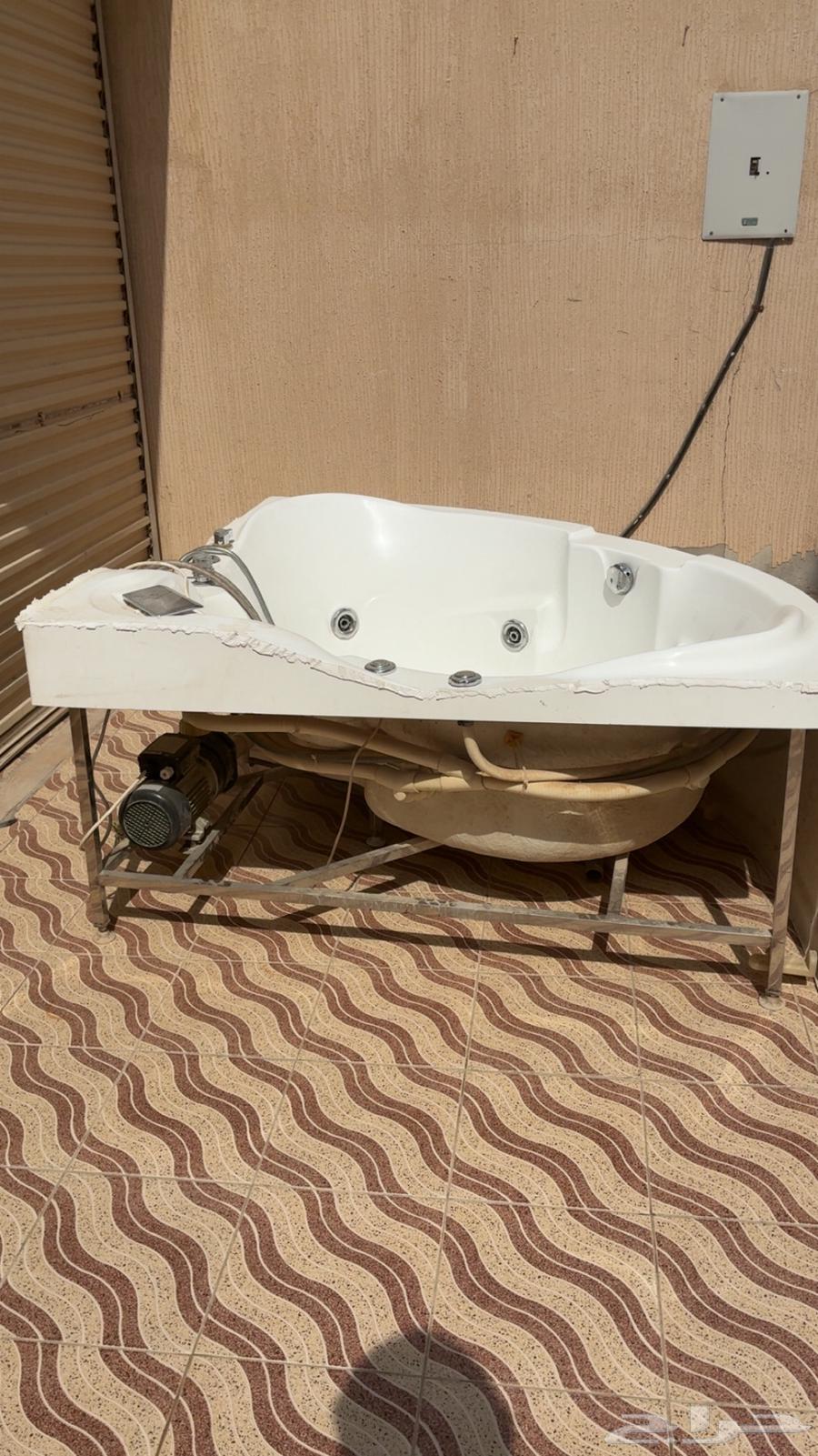 Jacuzzi64566396037377111