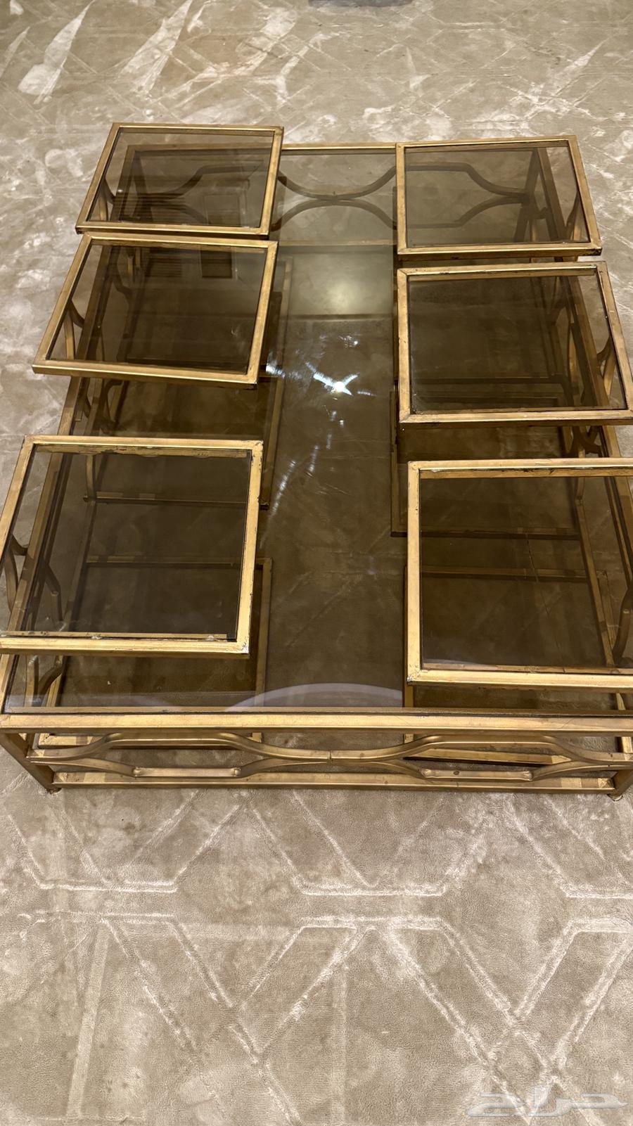 طاوله حديد و قزاز نظيفه64564226431105111