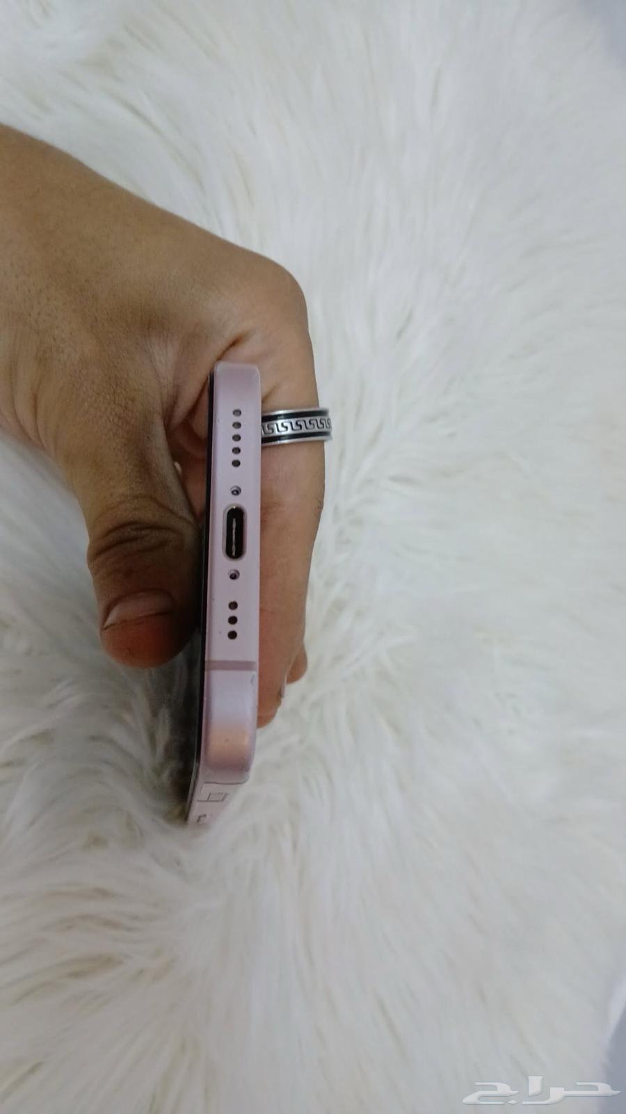 iPhone 1564570203633538112