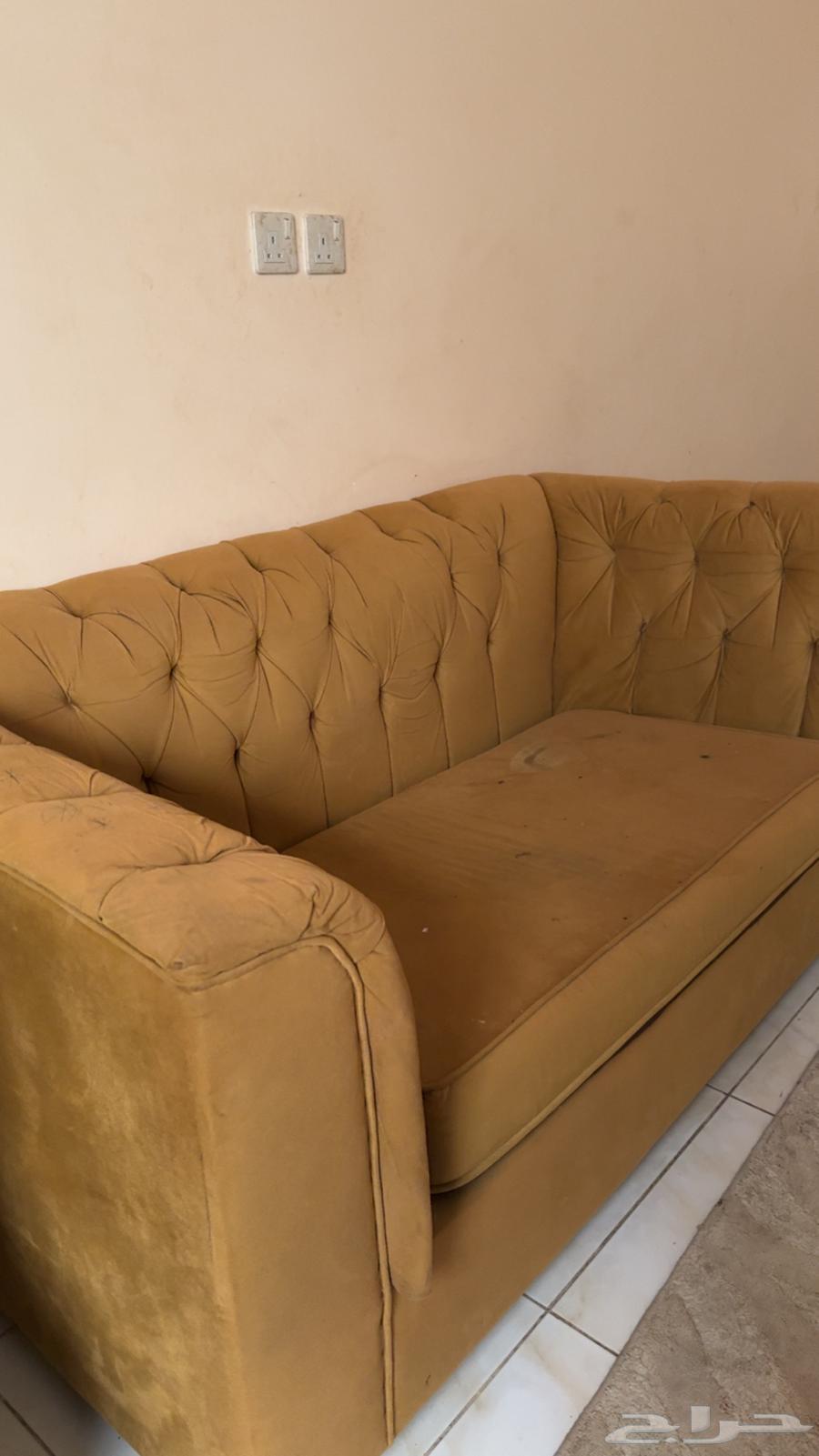 كنب للبيع ع السوم قطعتين64567476062849110