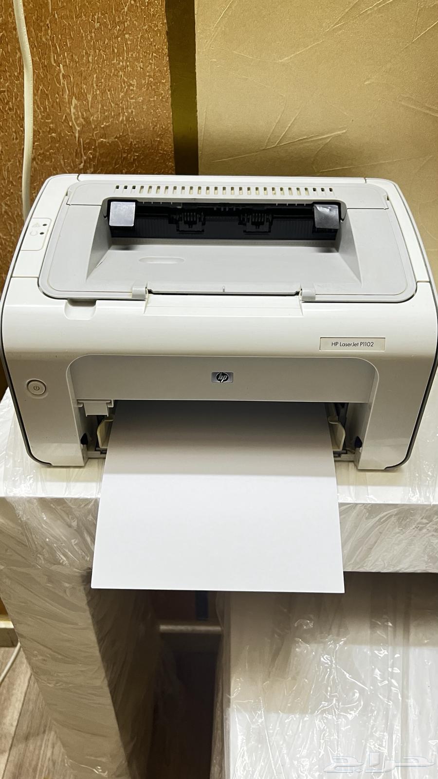 طابعة HP LaserJet P1102   أبيض وأسود ممتازة جدا64566741971458111