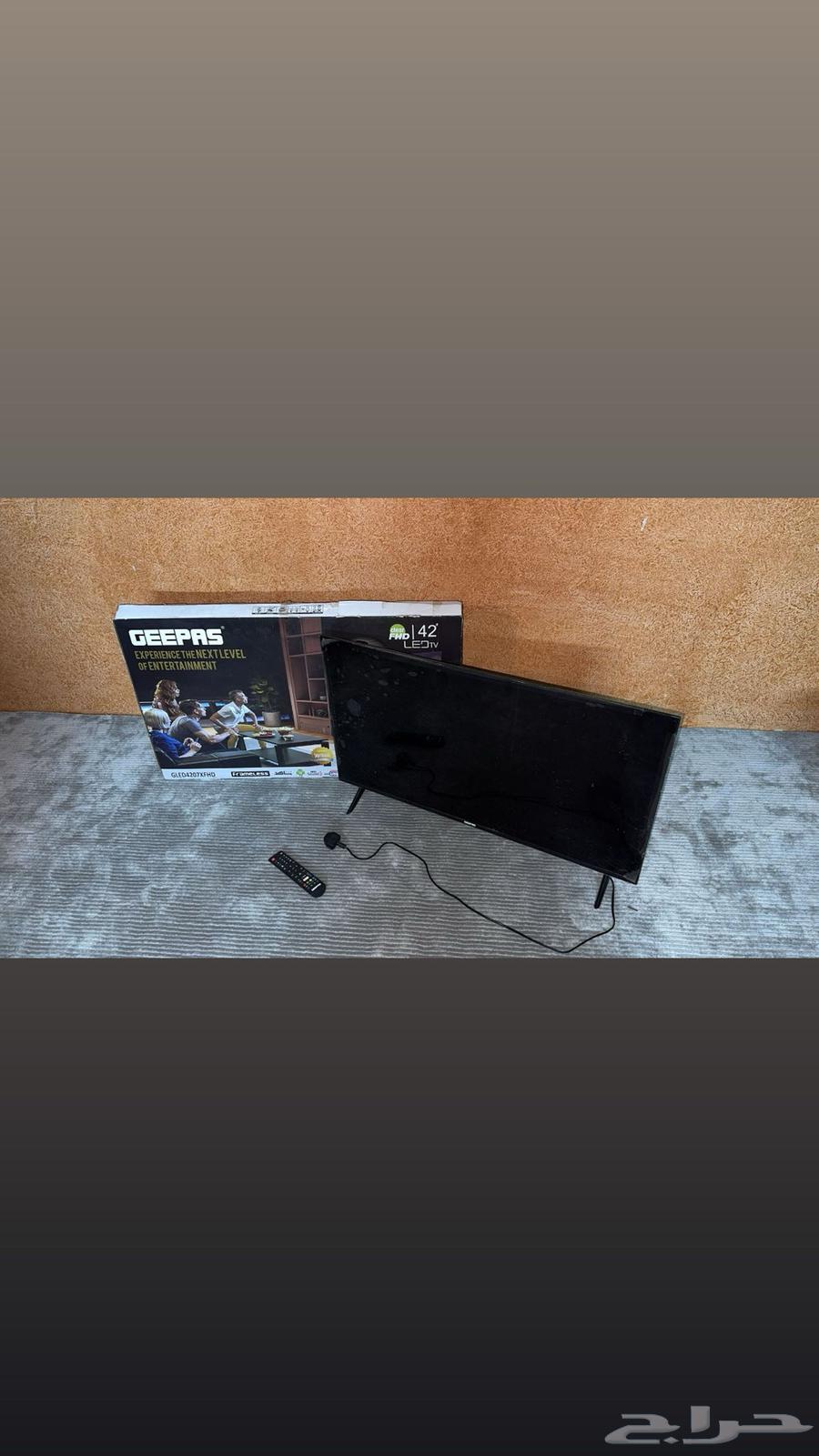 شاشه 42 بوصه سمارت كل شي معاها شبه جديده64569165656195110