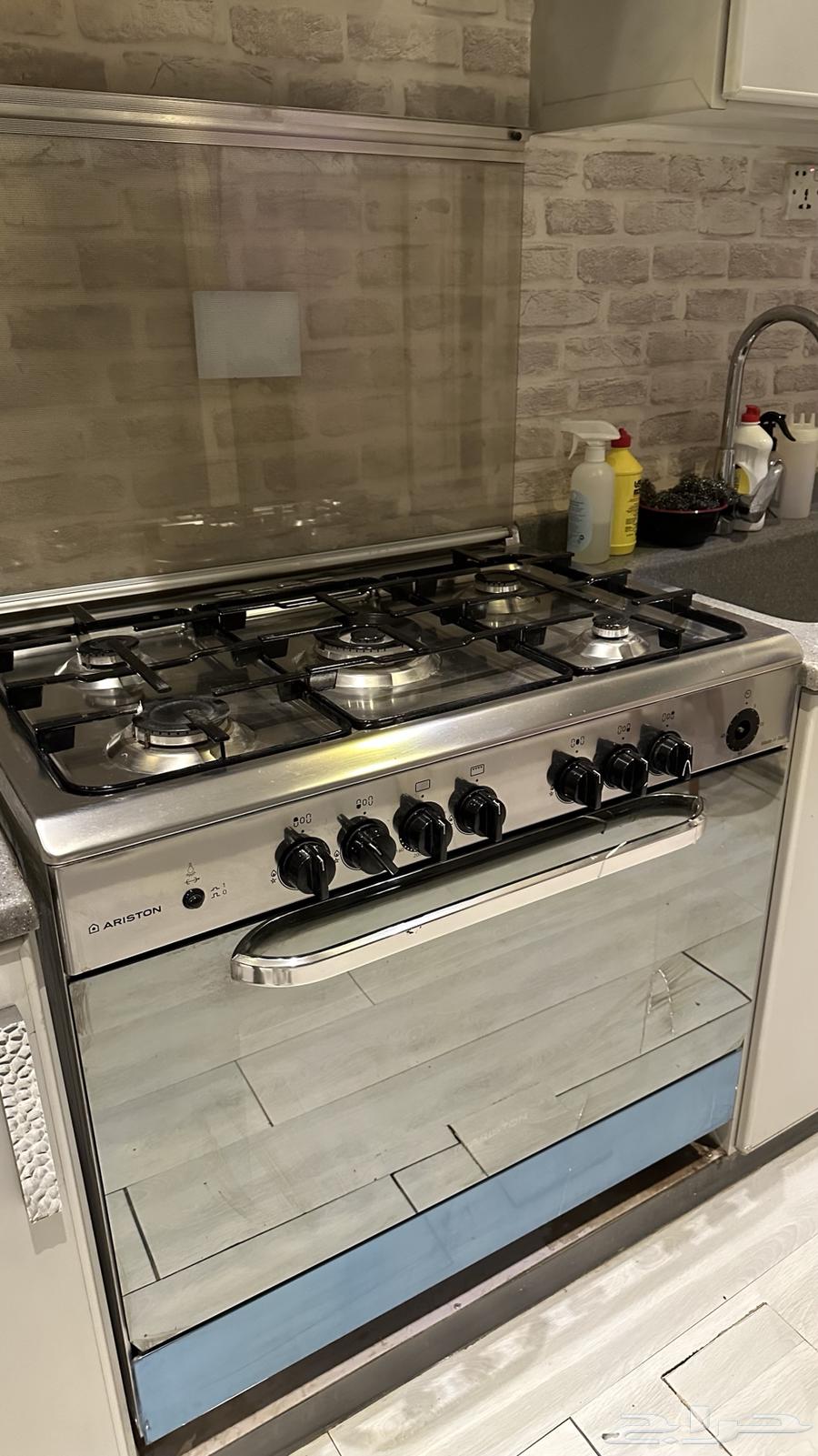 مطبخ بملحقاته ثلاجه مكرويف فرن دولايب خزائن للبيع كامل64570449235459114