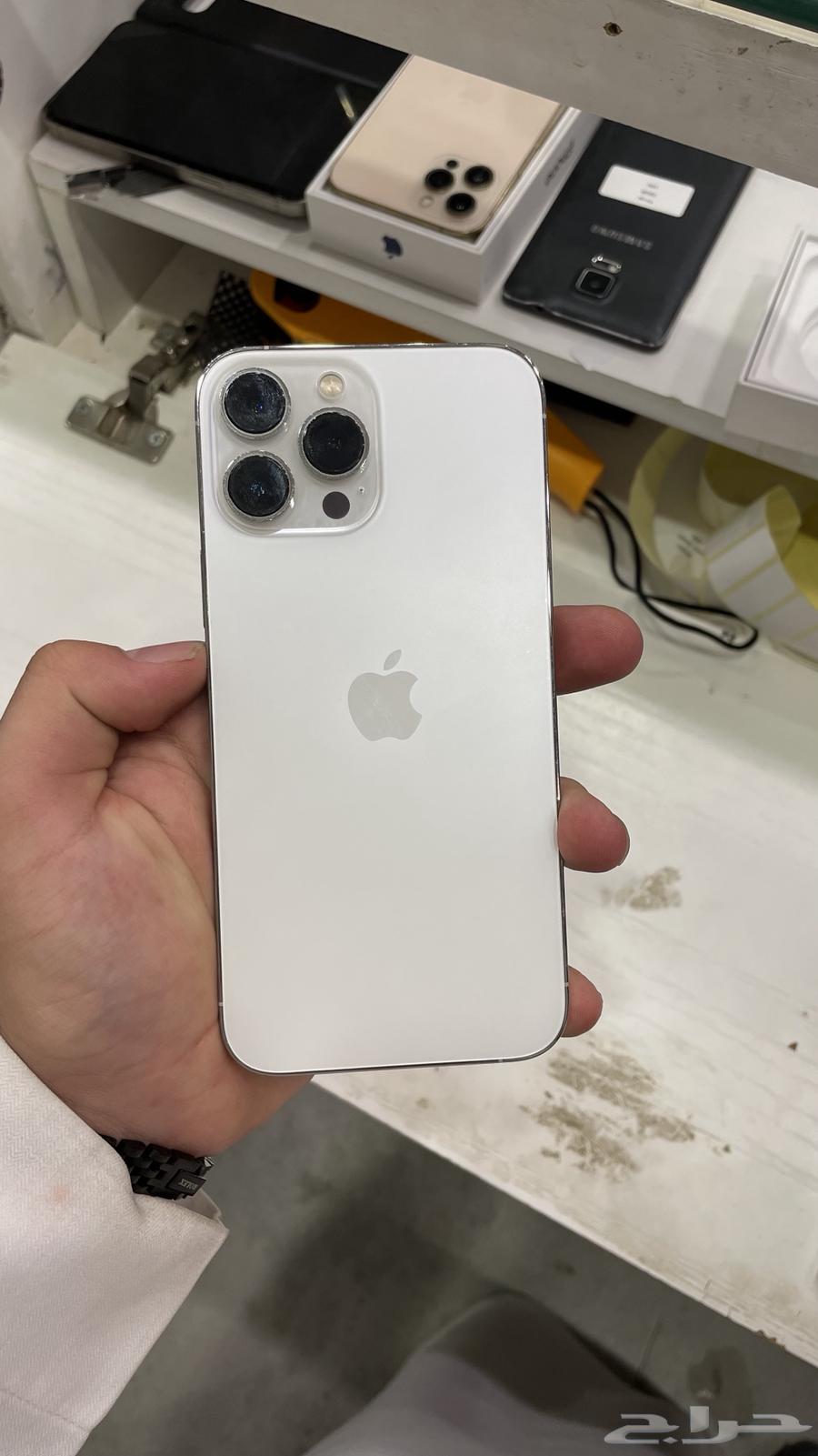 iPhone 13 Pro Max64563881881474110